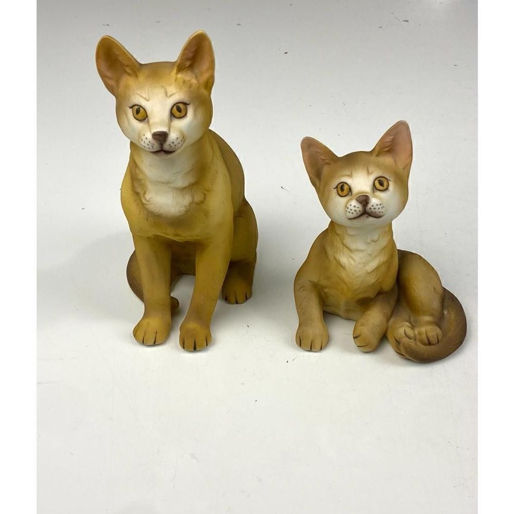 Vintage Fine Grain Porcelain Feline Cat Figurine Tan Set of 2 By Aldon Japan DF1